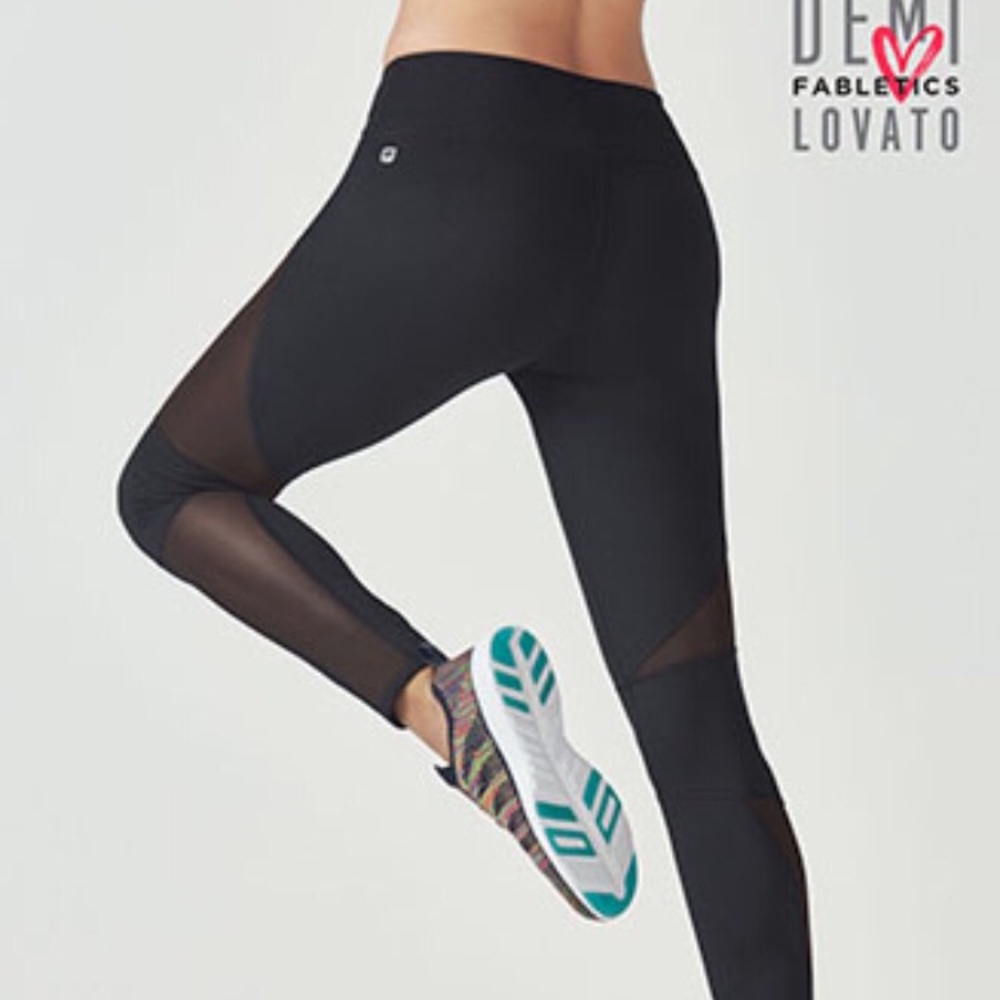 Demi Lovato Fabletics BLAIR Leggings